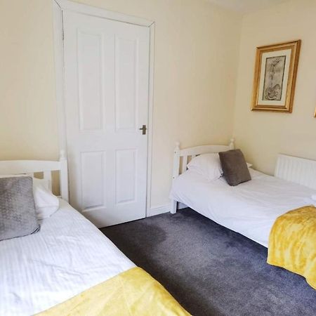Villa Kenrick Street Great House Available For Guests And Contractors Parking And Wifi Nottingham Exterior foto
