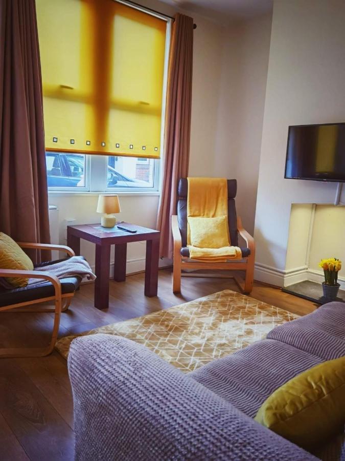 Villa Kenrick Street Great House Available For Guests And Contractors Parking And Wifi Nottingham Exterior foto