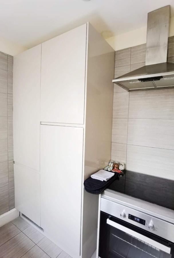 Villa Kenrick Street Great House Available For Guests And Contractors Parking And Wifi Nottingham Exterior foto